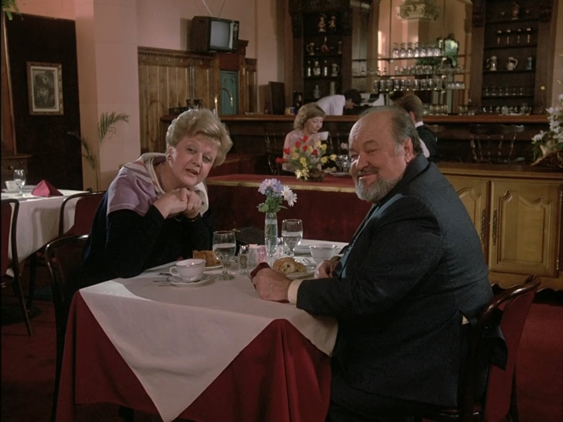 Murder, She Wrote S1 E8: Death Takes a Curtain Call (1984) – B&S About ...